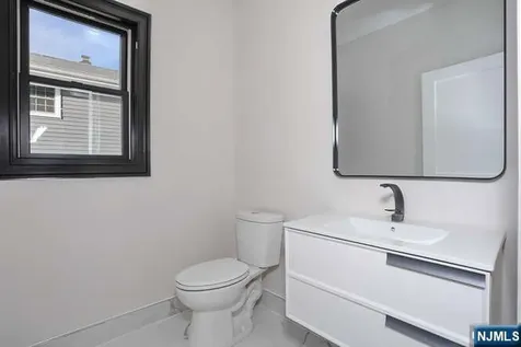 21 E Clinton Avenue Bergenfield NJ 07621