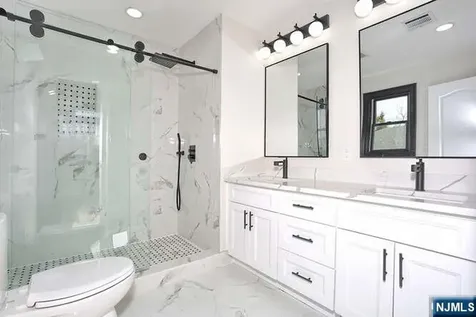 21 E Clinton Avenue Bergenfield NJ 07621