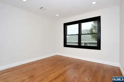 21 E Clinton Avenue Bergenfield NJ 07621