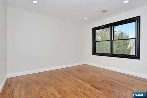 21 E Clinton Avenue Bergenfield NJ 07621