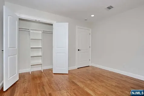 21 E Clinton Avenue Bergenfield NJ 07621