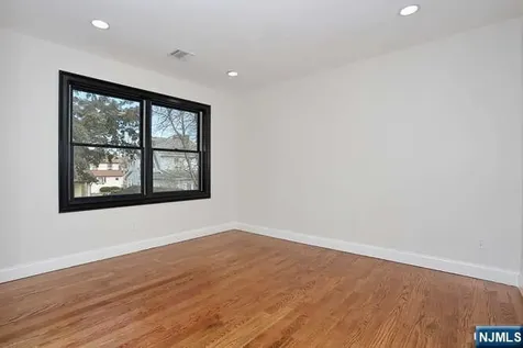 21 E Clinton Avenue Bergenfield NJ 07621
