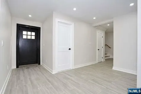21 E Clinton Avenue Bergenfield NJ 07621