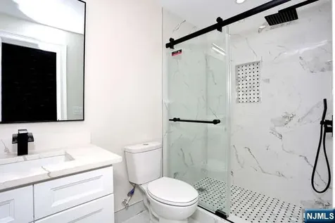 21 E Clinton Avenue Bergenfield NJ 07621