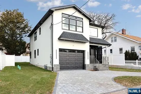 21 E Clinton Avenue Bergenfield NJ 07621