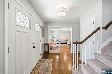 11 Osborne Court Mahwah NJ 07430