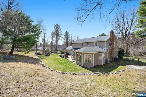 11 Osborne Court Mahwah NJ 07430