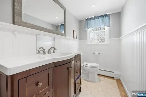 11 Osborne Court Mahwah NJ 07430