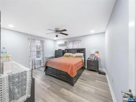 61-63 Keer Newark NJ 07112