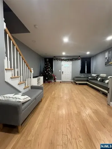 83 Bedford Street East Orange NJ 07018
