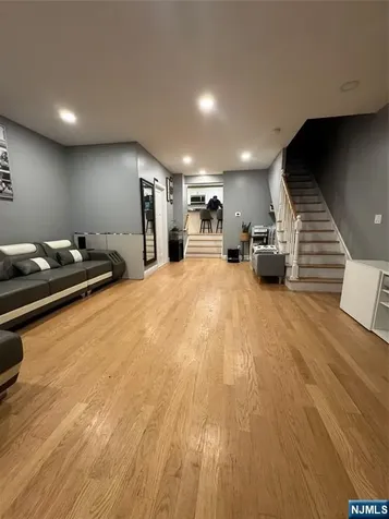 83 Bedford Street East Orange NJ 07018