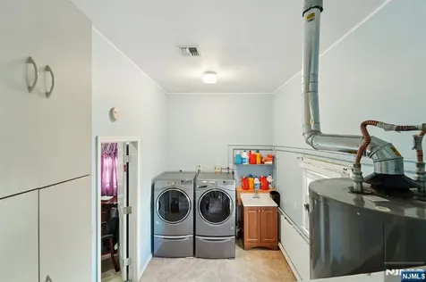 200 West Street Englewood NJ 07631