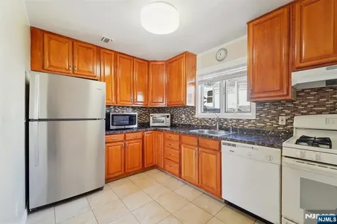200 West Street Englewood NJ 07631