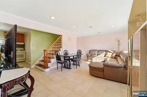 200 West Street Englewood NJ 07631