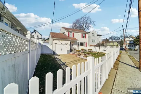 200 West Street Englewood NJ 07631