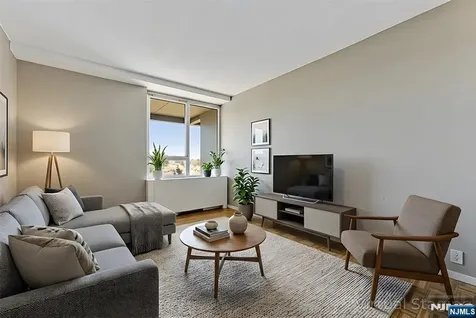 3 Horizon Road Fort Lee NJ 07024