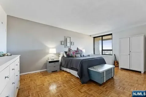 3 Horizon Road Fort Lee NJ 07024