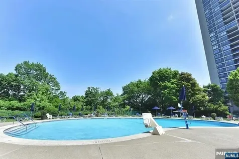 3 Horizon Road Fort Lee NJ 07024