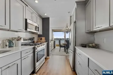 3 Horizon Road Fort Lee NJ 07024
