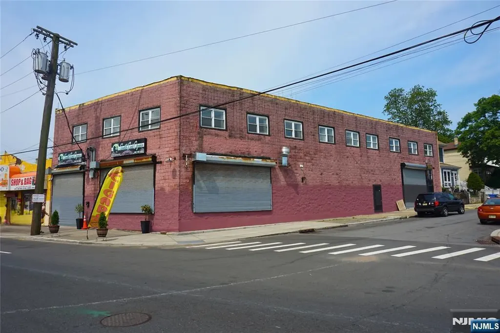 699-701 Frelinghuysen Avenue Newark NJ 07114