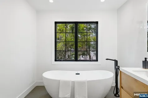 5 Cedar Court Demarest NJ 07627