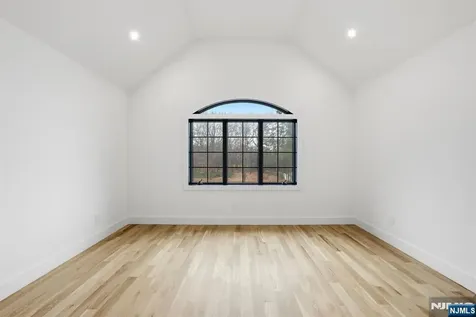 5 Cedar Court Demarest NJ 07627
