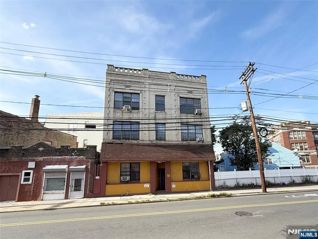171 Old Bergen Road Jersey City NJ 07305