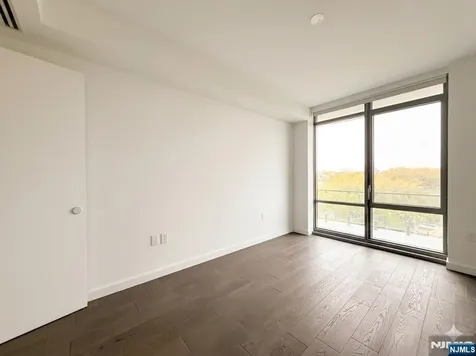 320 Adolphus Avenue Cliffside Park NJ 07010