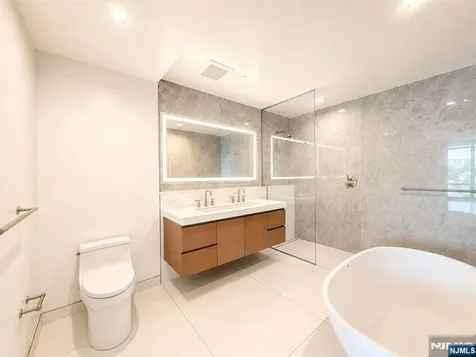 320 Adolphus Avenue Cliffside Park NJ 07010