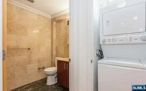 17 Meadow Road Rutherford NJ 07070