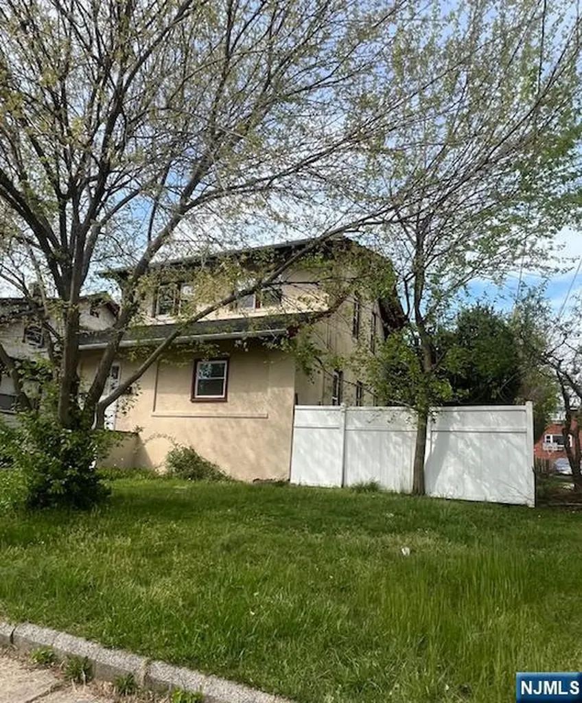 114 Atlantic Street Hackensack NJ 07601