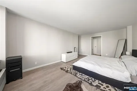 300 Winston Drive Cliffside Park NJ 07010