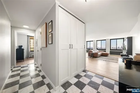 300 Winston Drive Cliffside Park NJ 07010