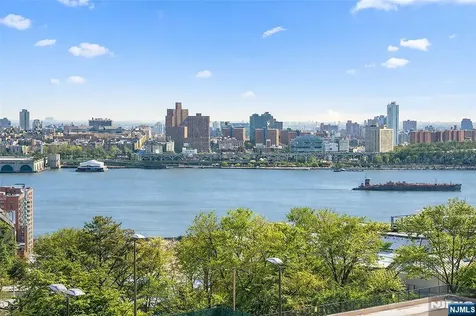 300 Winston Drive Cliffside Park NJ 07010