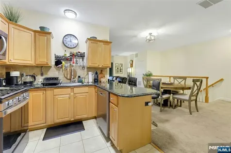 520 Victor Street Saddle Brook NJ 07663