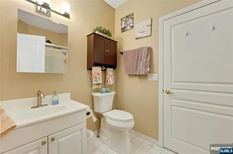 520 Victor Street Saddle Brook NJ 07663