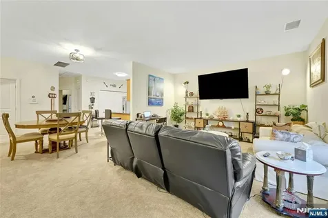 520 Victor Street Saddle Brook NJ 07663