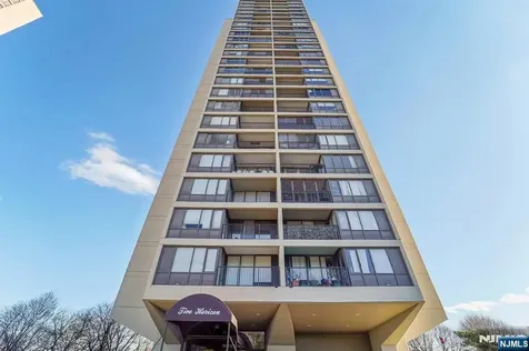 5 Horizon Road Fort Lee NJ 07024