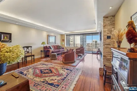 5 Horizon Road Fort Lee NJ 07024