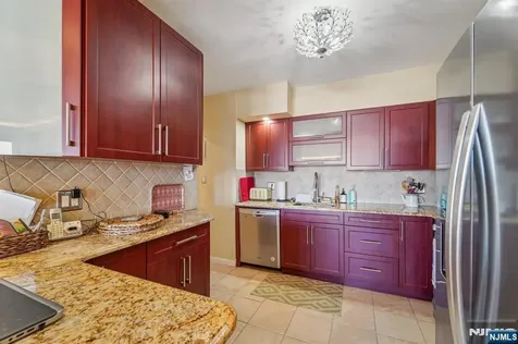 5 Horizon Road Fort Lee NJ 07024