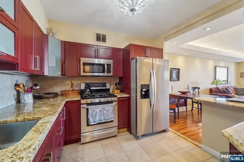 5 Horizon Road Fort Lee NJ 07024