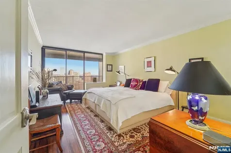 5 Horizon Road Fort Lee NJ 07024