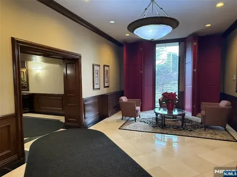 5 Horizon Road Fort Lee NJ 07024