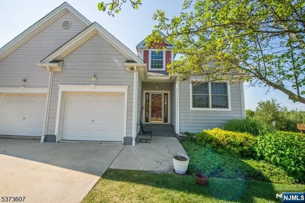 11 Fairchild Lane Wantage NJ 07461