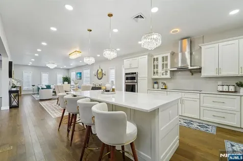 24 Holmes Lane Wayne NJ 07470