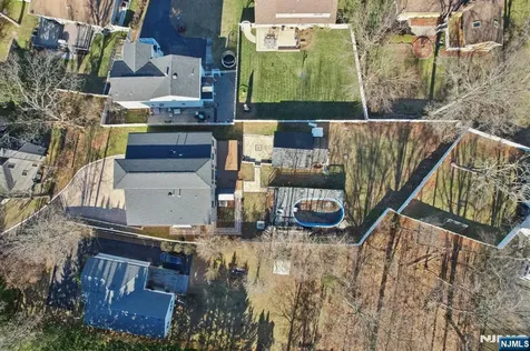 24 Holmes Lane Wayne NJ 07470