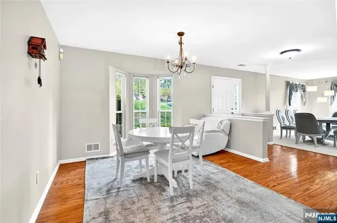 554 Adirondack Court Mahwah NJ 07430