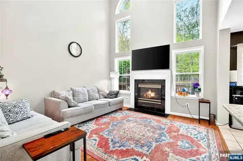 554 Adirondack Court Mahwah NJ 07430