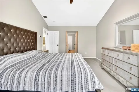 554 Adirondack Court Mahwah NJ 07430