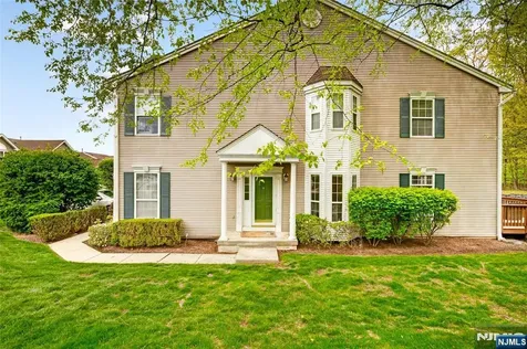 554 Adirondack Court Mahwah NJ 07430